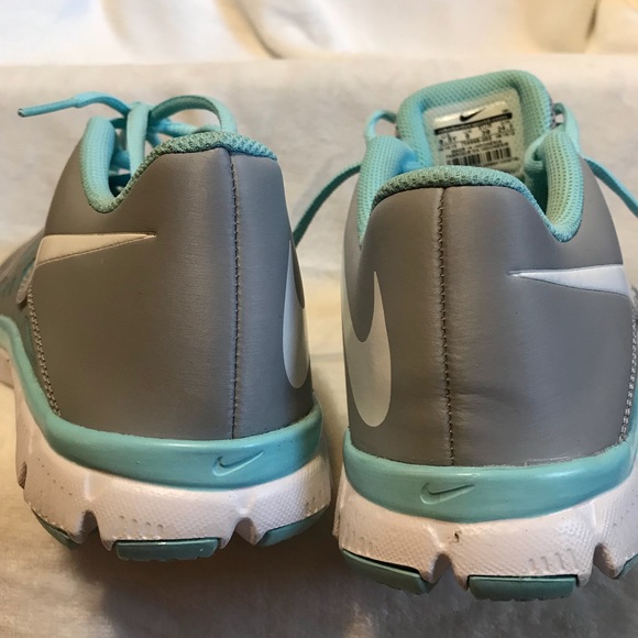 Like new Youth Nike flex supreme - Picture 5 of 7